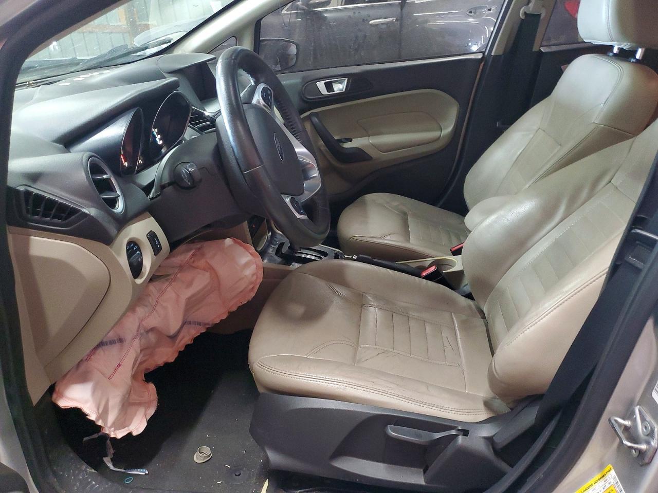 2014 FORD Fiesta