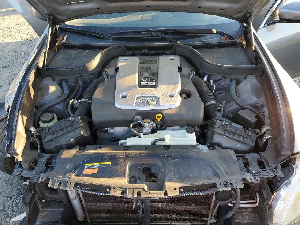 2011 INFINITI G37