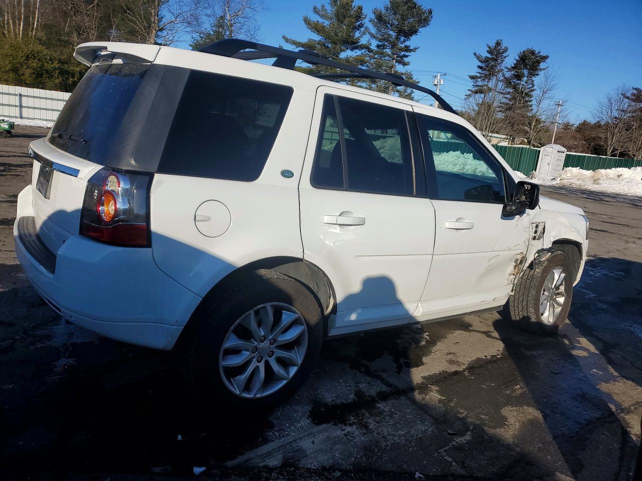 2014 LAND ROVER LR2
