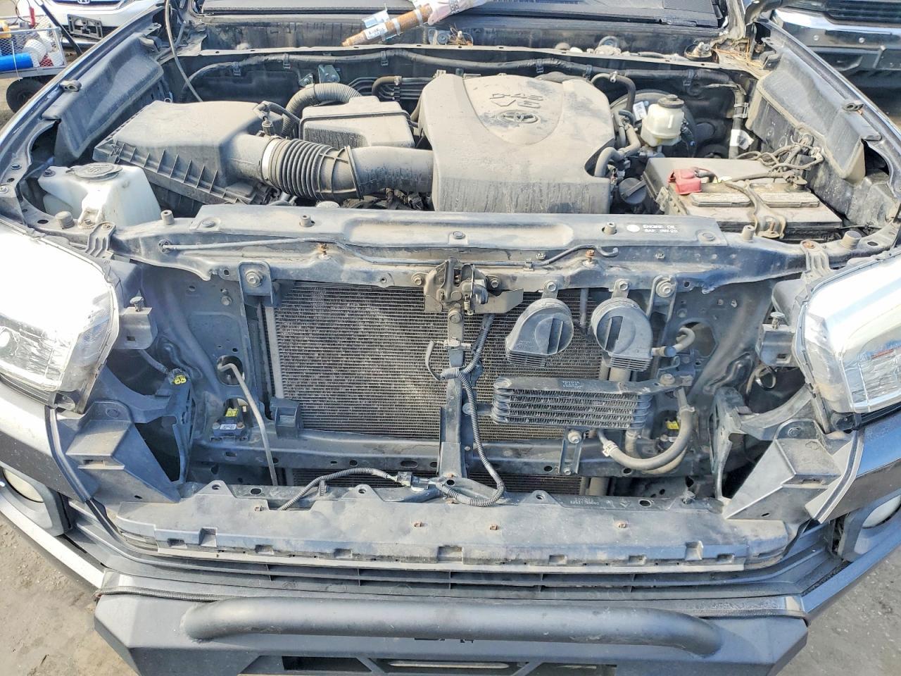 2017 TOYOTA TACOMA