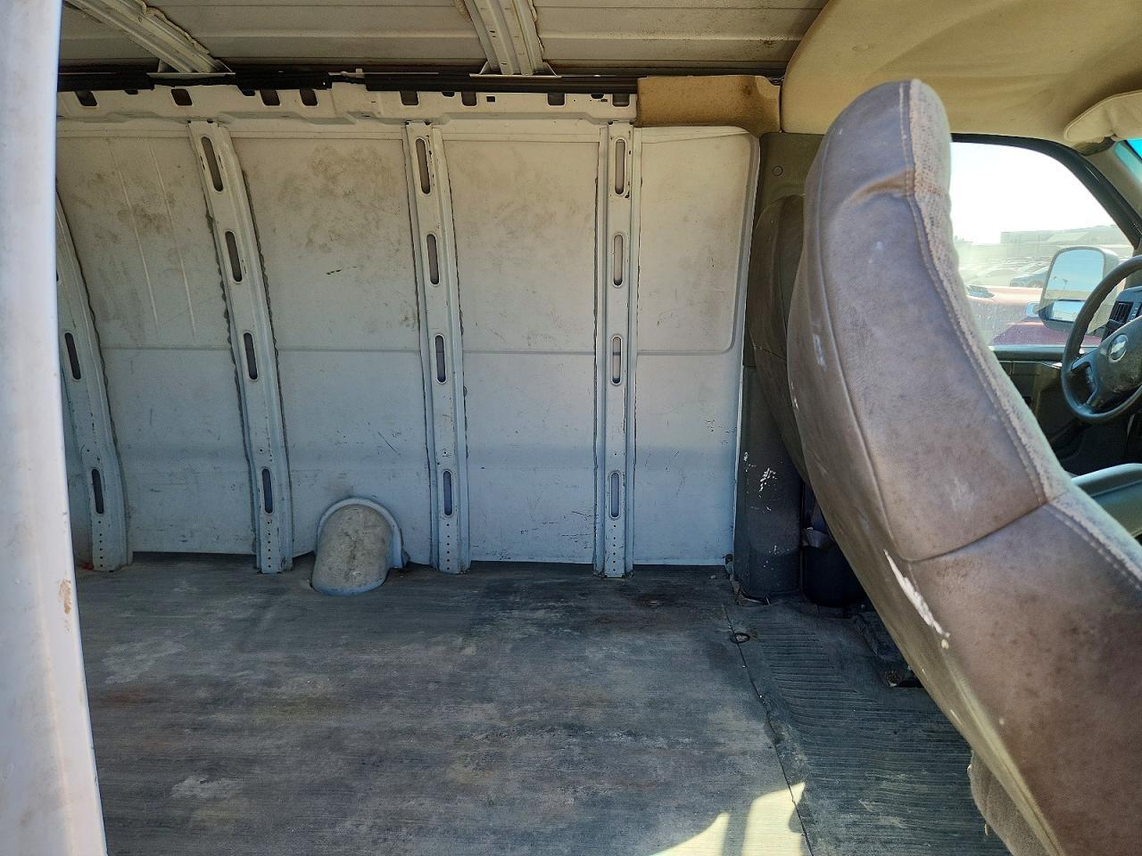 2009 CHEVROLET Express 3500