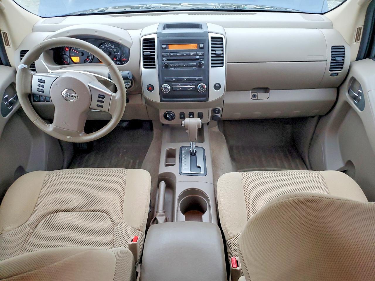 2011 NISSAN Frontier