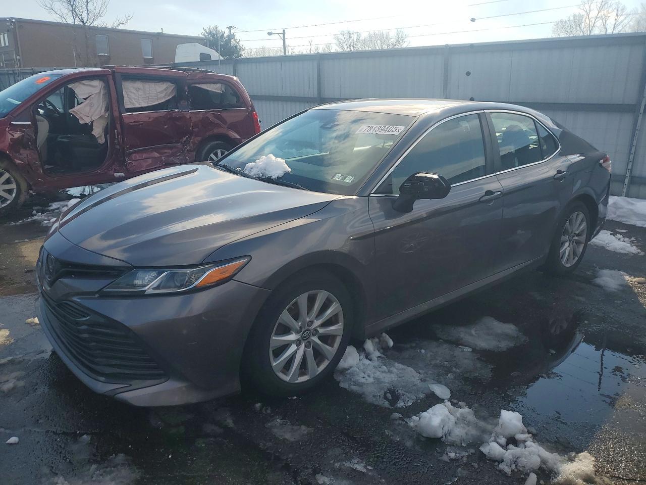 2018 TOYOTA CAMRY