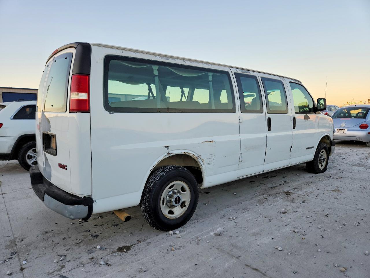 2003 GMC Savana
