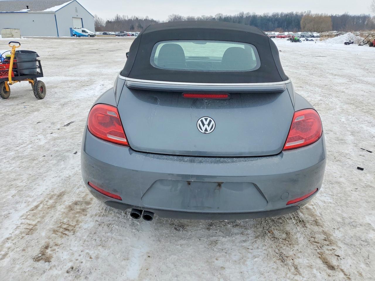 2015 VOLKSWAGEN Beetle