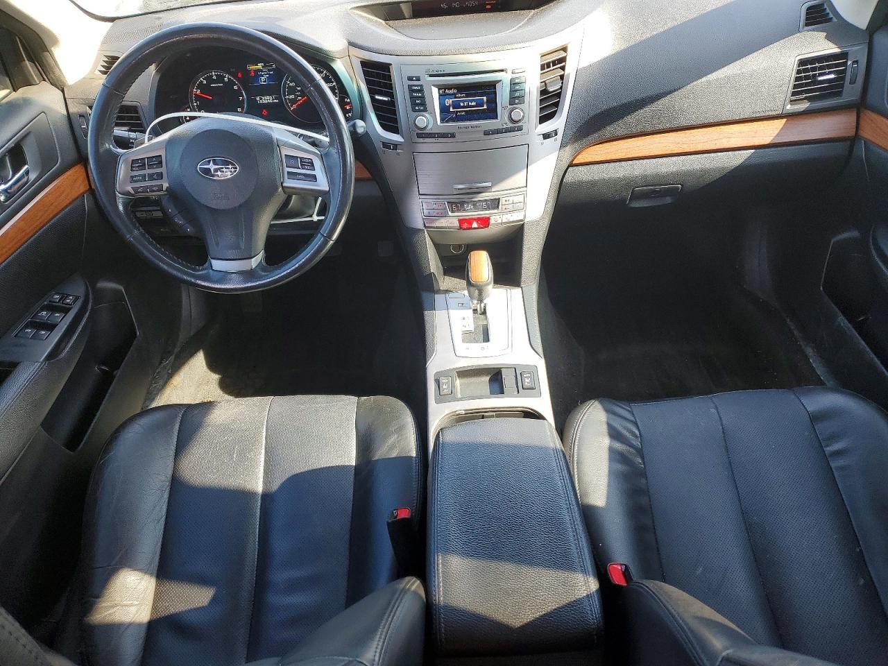2013 SUBARU Outback