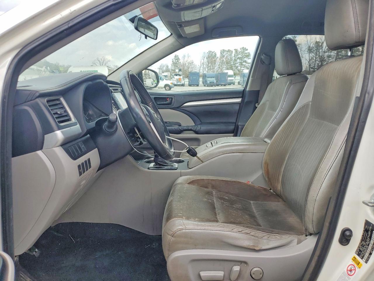 2016 TOYOTA HIGHLANDER