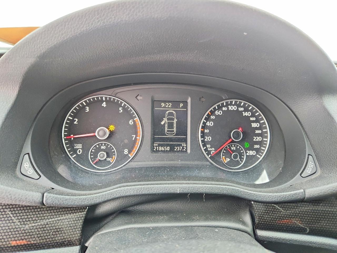 2014 VOLKSWAGEN Passat