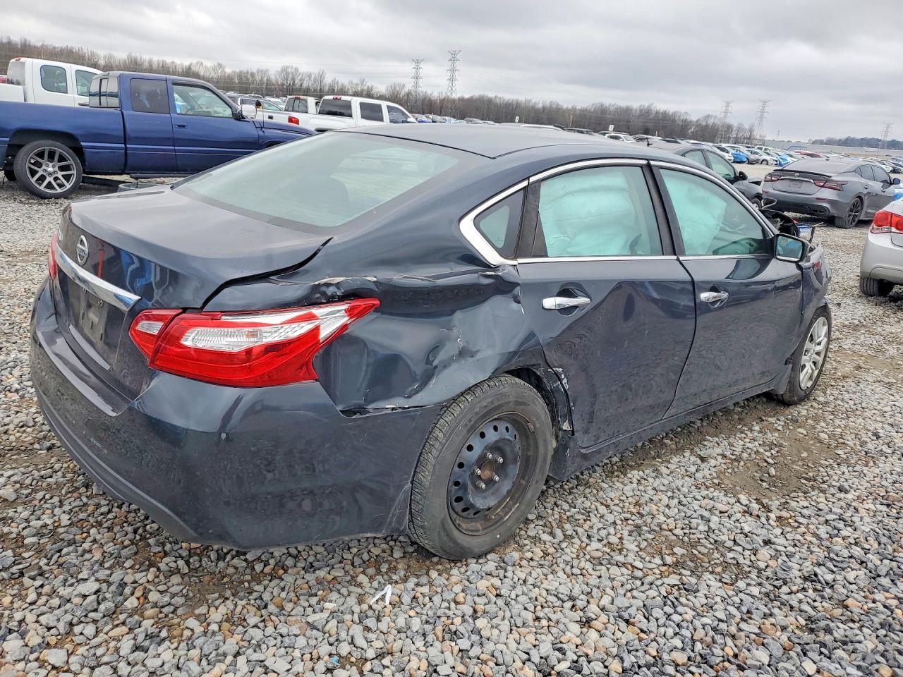 2017 NISSAN ALTIMA