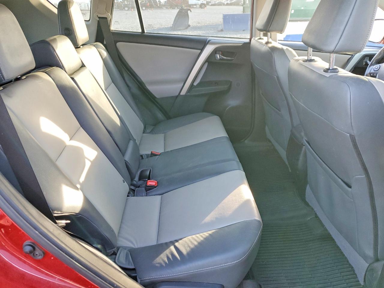 2014 TOYOTA RAV4