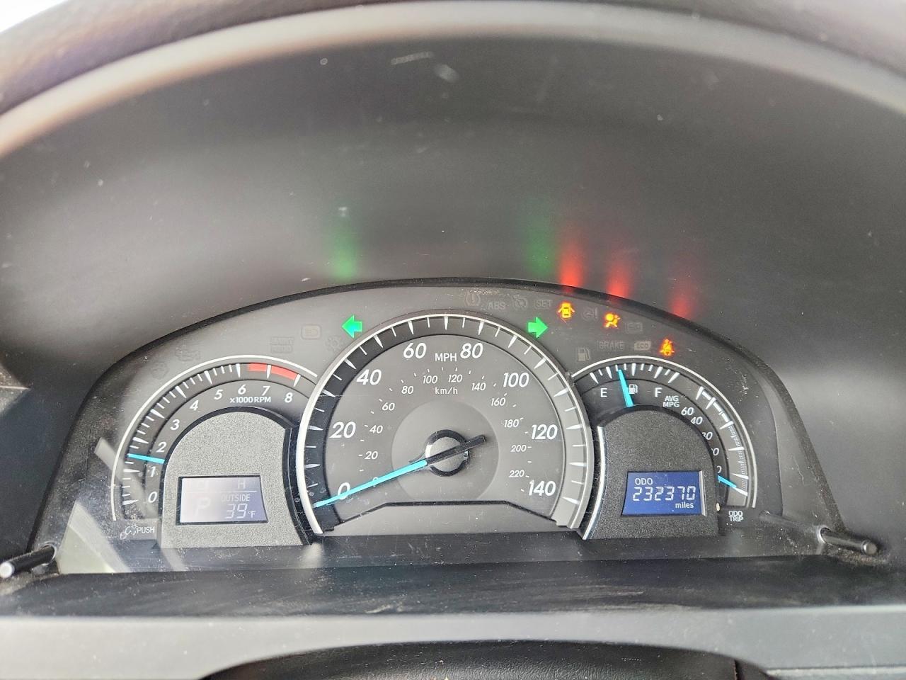 2014 TOYOTA CAMRY