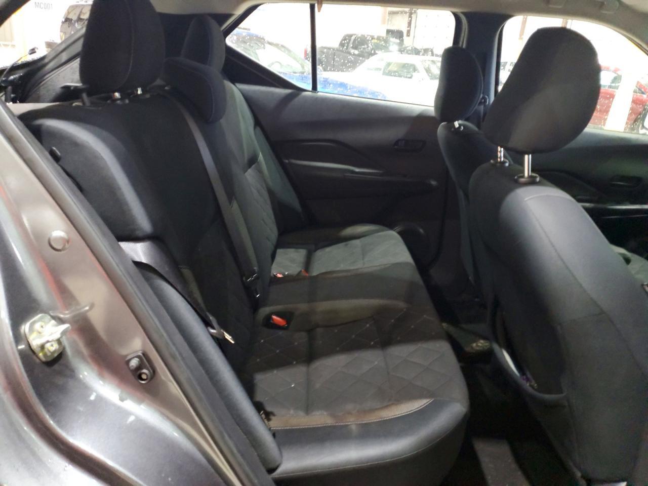 2020 NISSAN KICKS