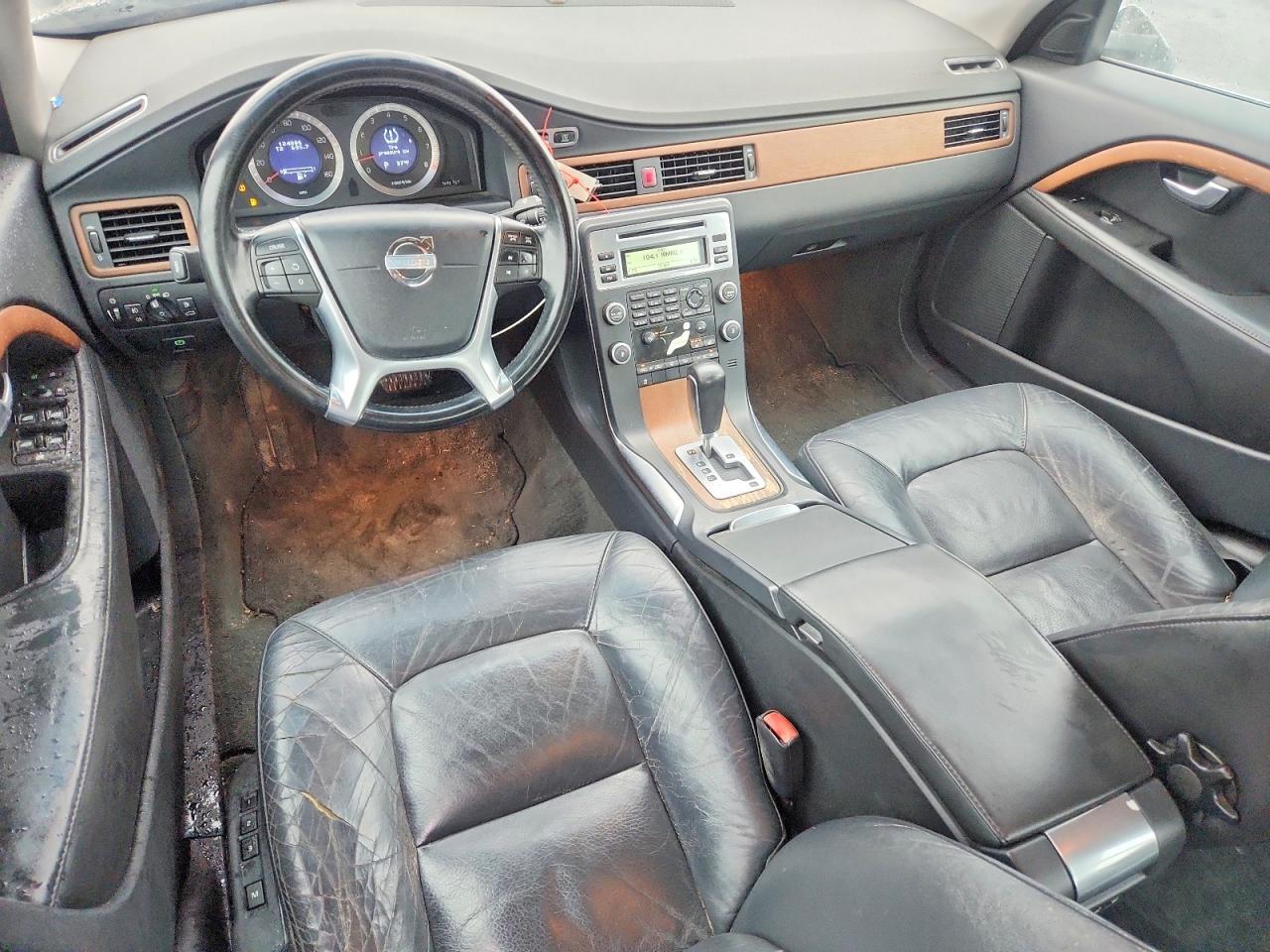 2010 VOLVO S80