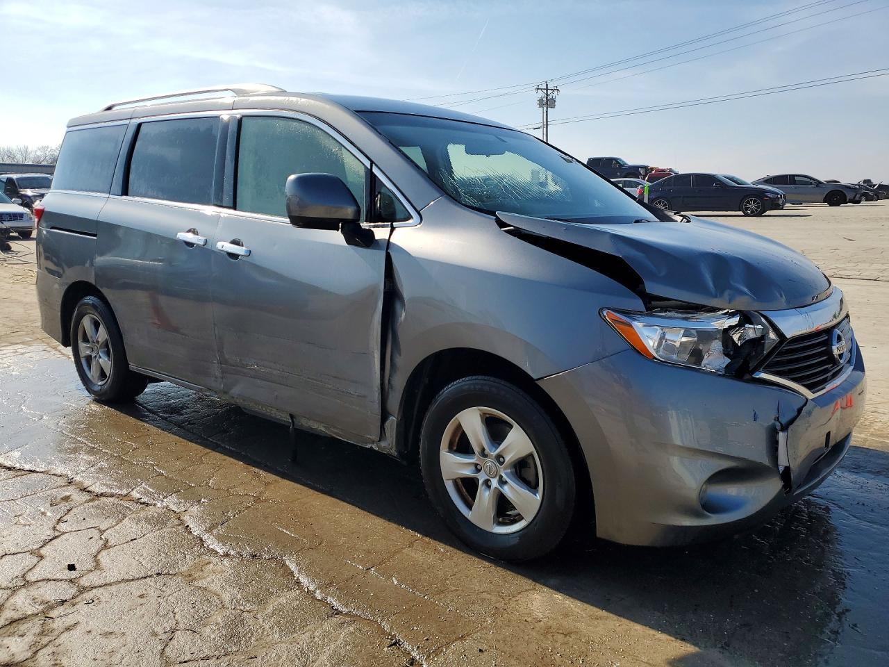 2017 NISSAN Quest