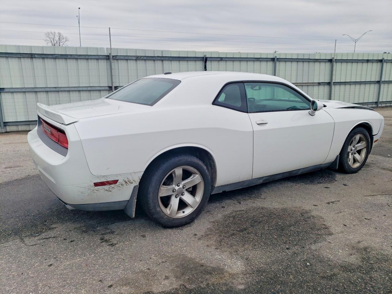 2013 DODGE Challenger