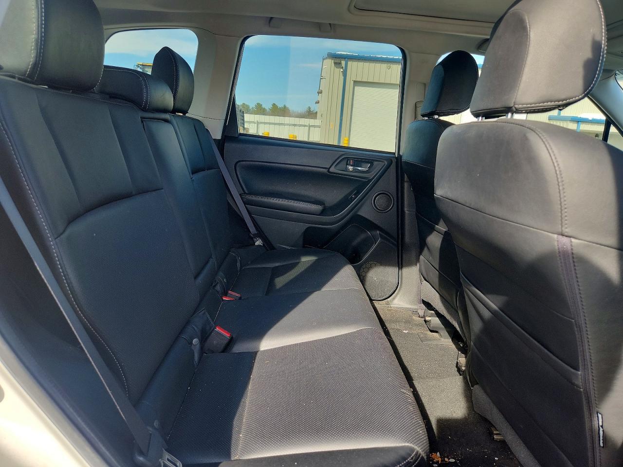 2015 SUBARU FORESTER
