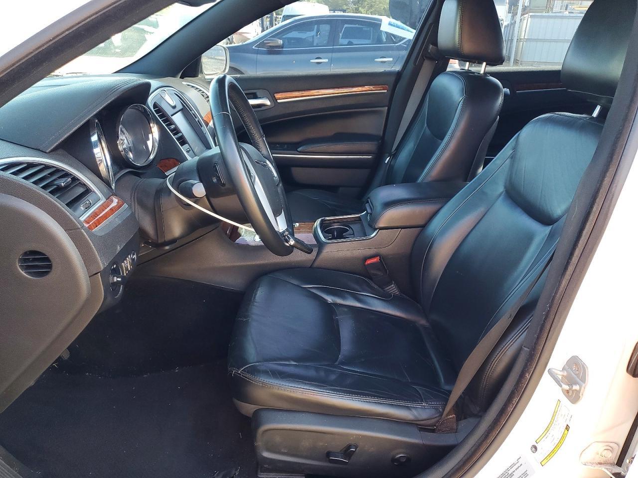 2014 CHRYSLER 300