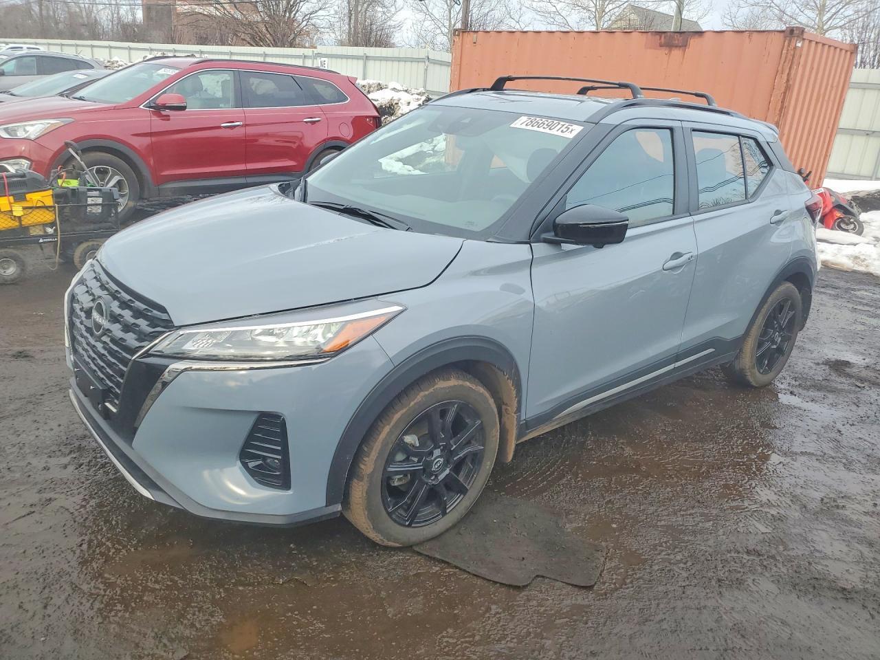 2024 NISSAN KICKS