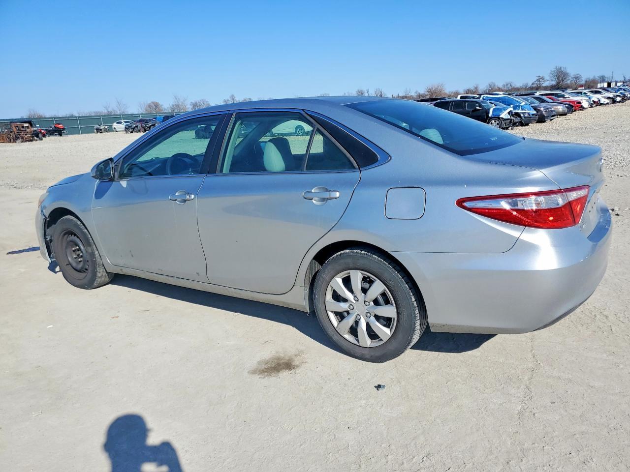 2015 TOYOTA CAMRY