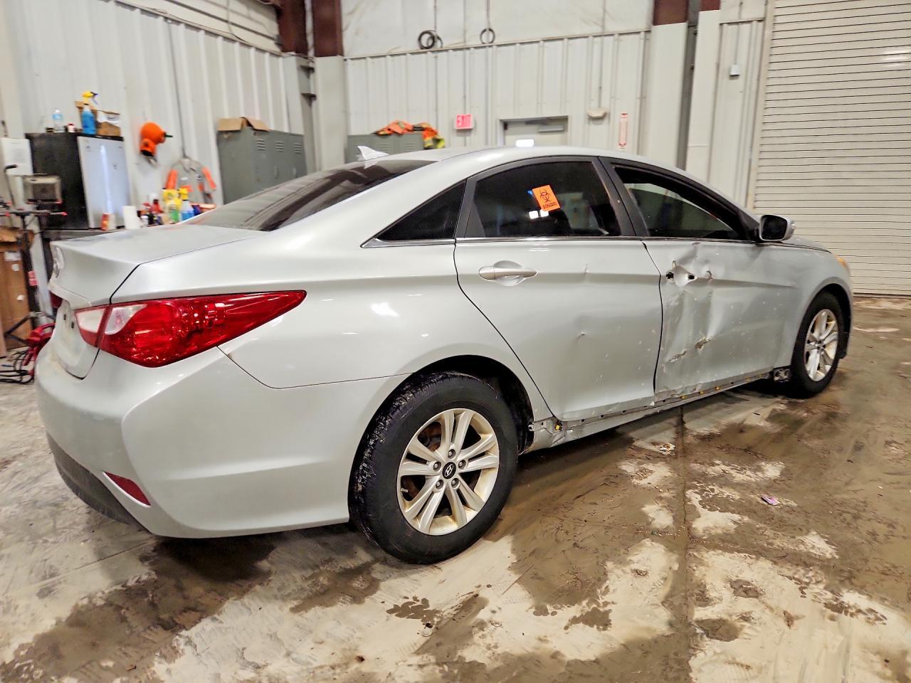 2014 HYUNDAI SONATA