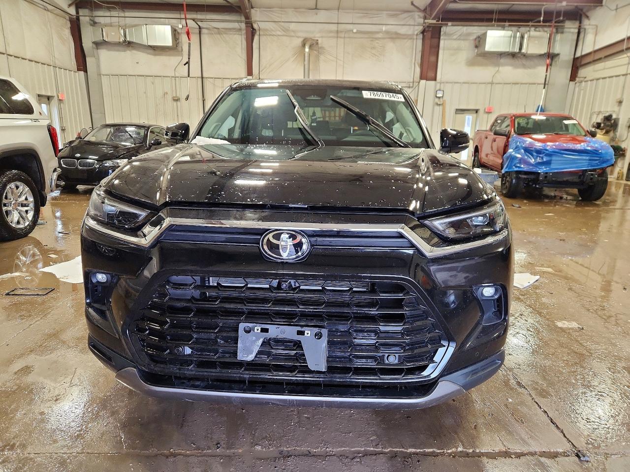2026 TOYOTA HIGHLANDER