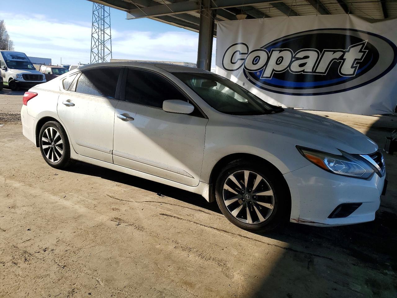 2016 NISSAN ALTIMA