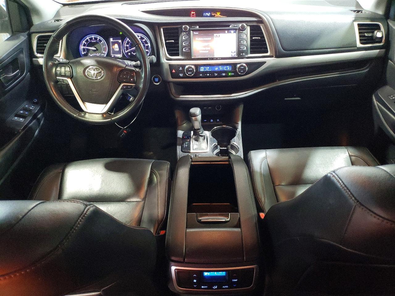 2019 TOYOTA HIGHLANDER