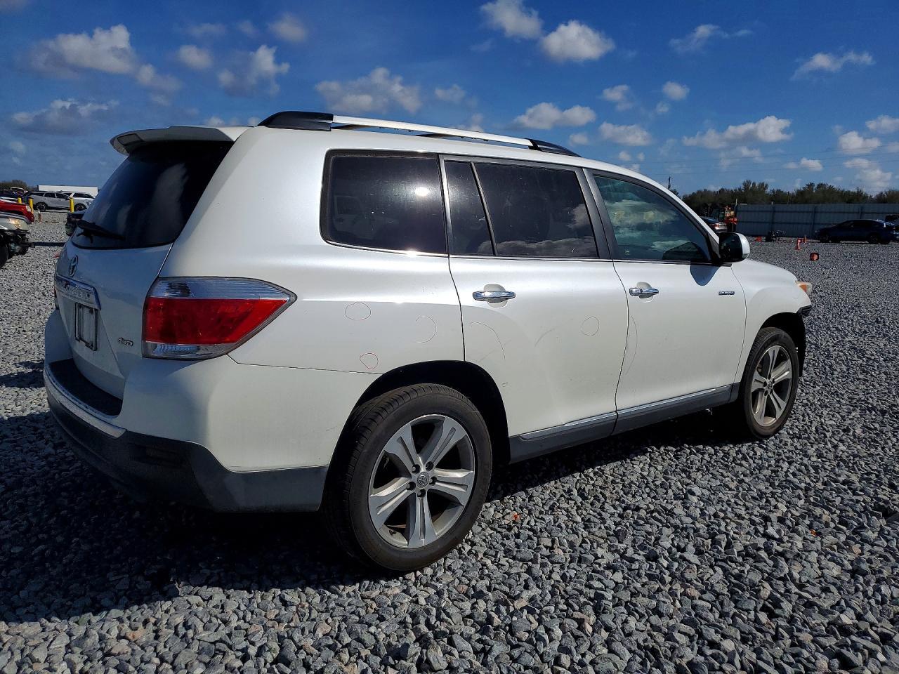 2012 TOYOTA HIGHLANDER