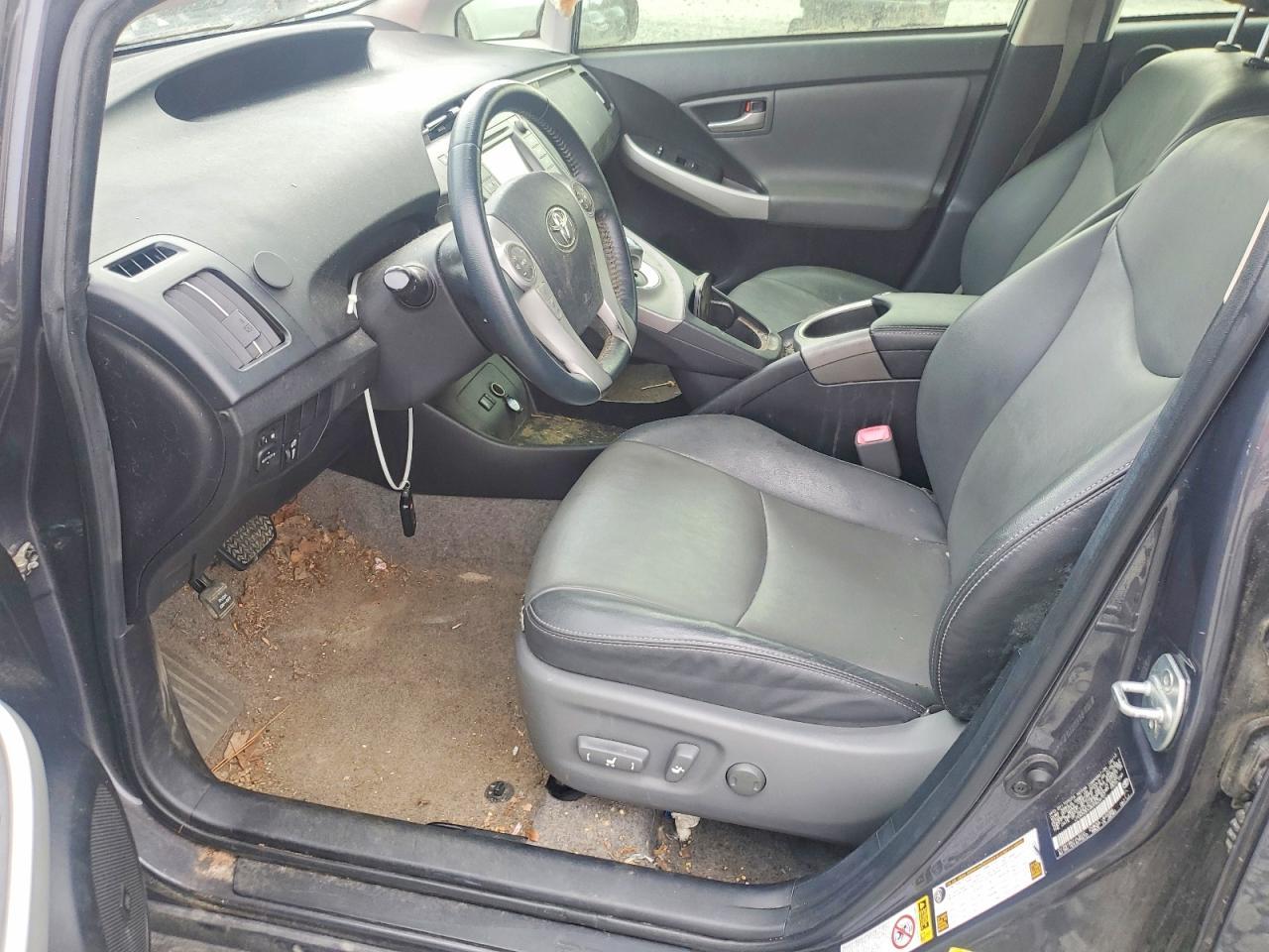 2013 TOYOTA PRIUS