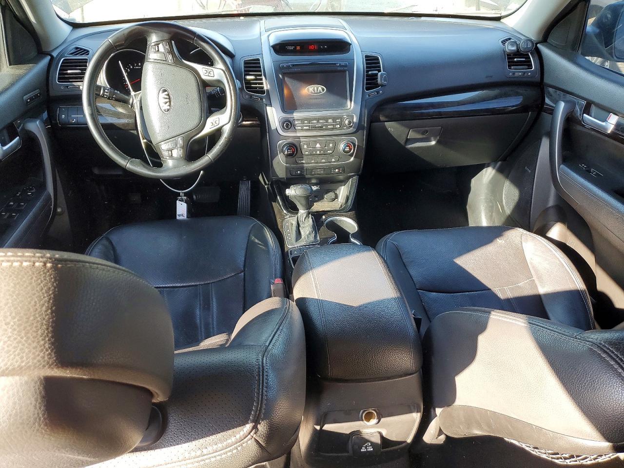 2014 KIA SORENTO