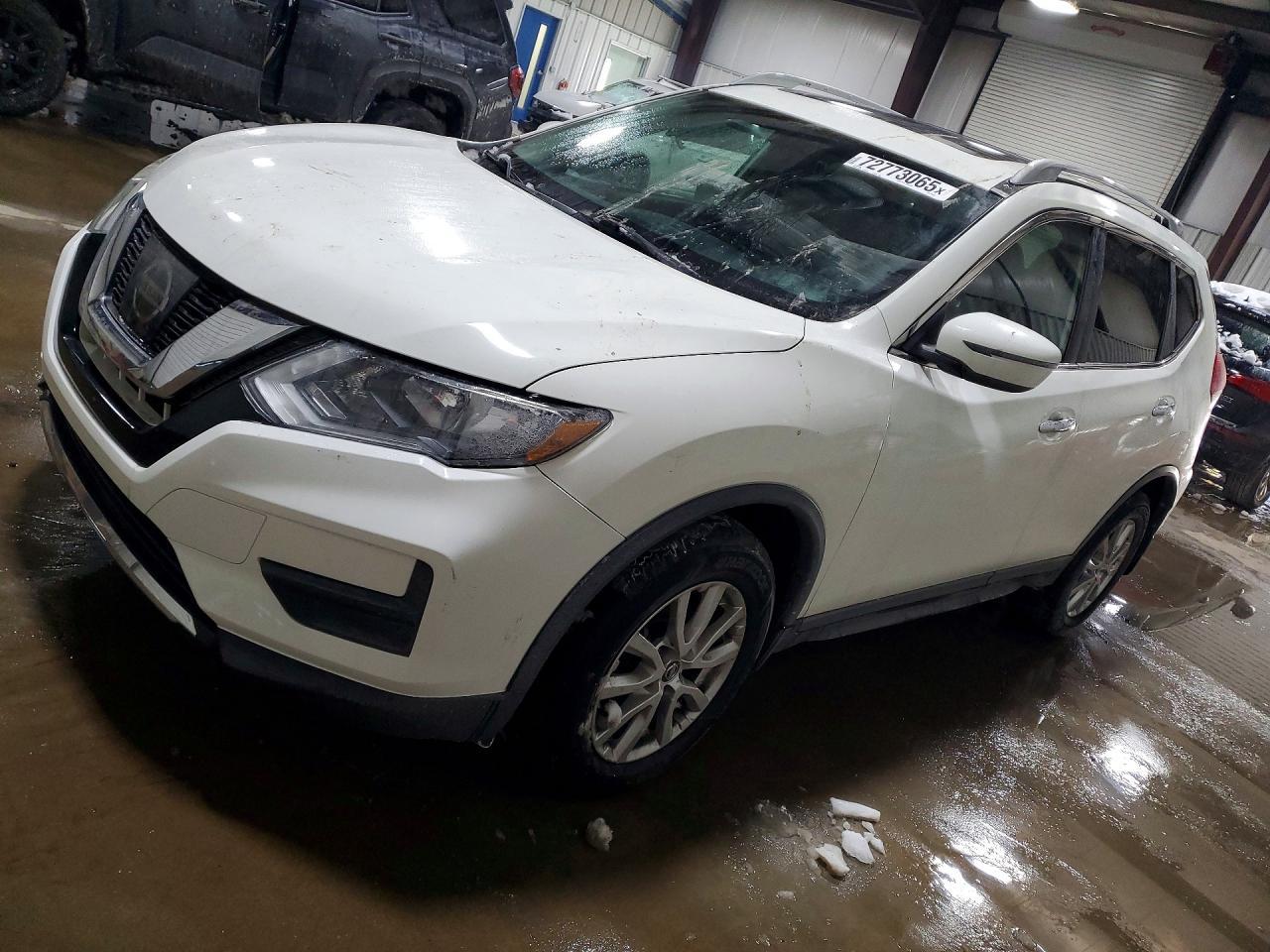 2017 NISSAN ROGUE