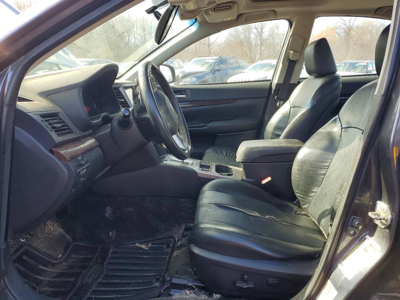 2013 SUBARU Legacy