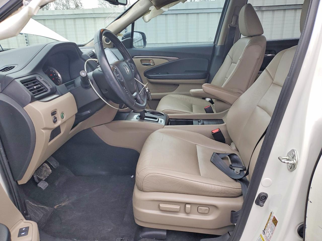2016 HONDA PILOT