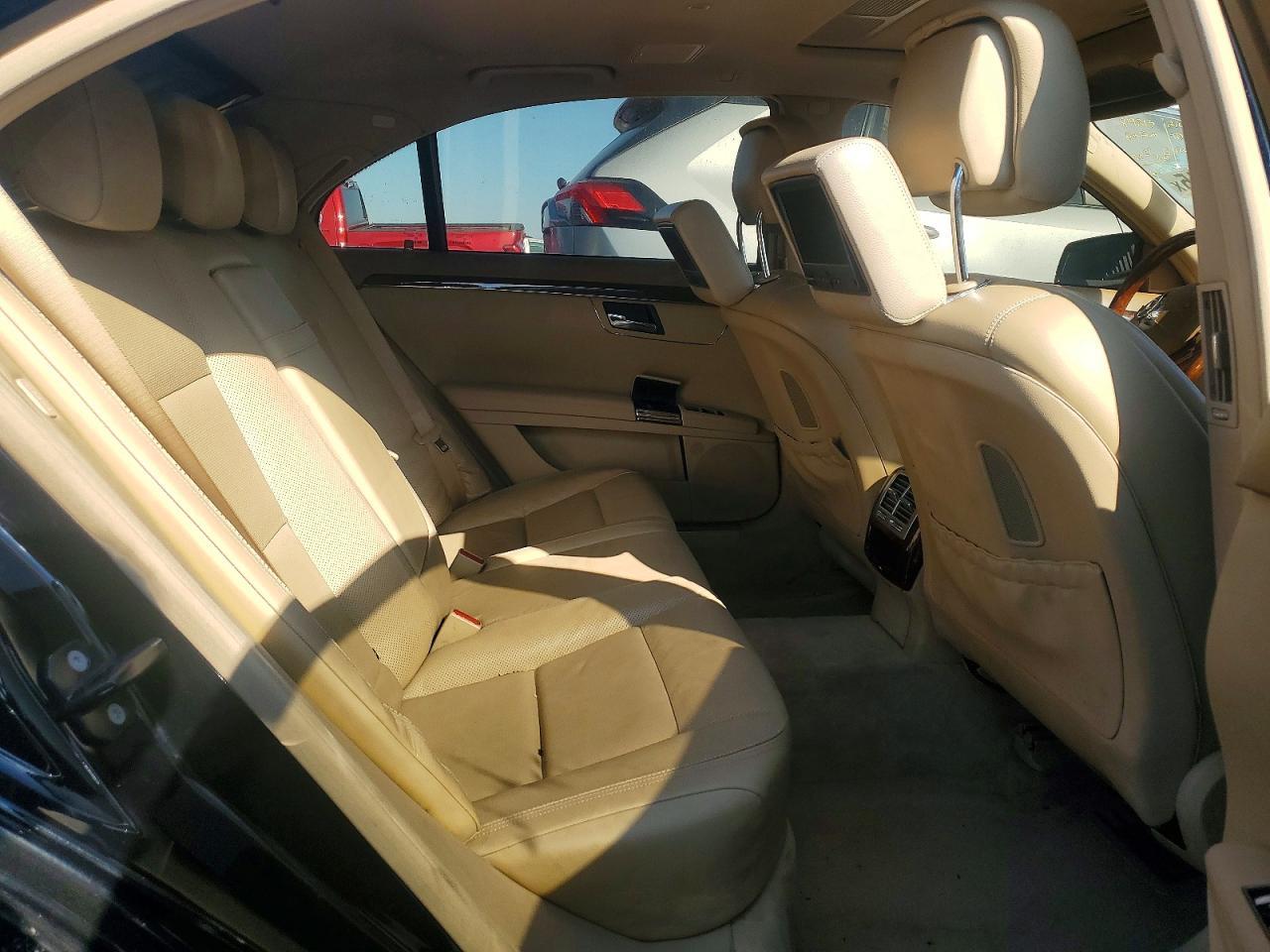 2010 MERCEDES-BENZ S-Class