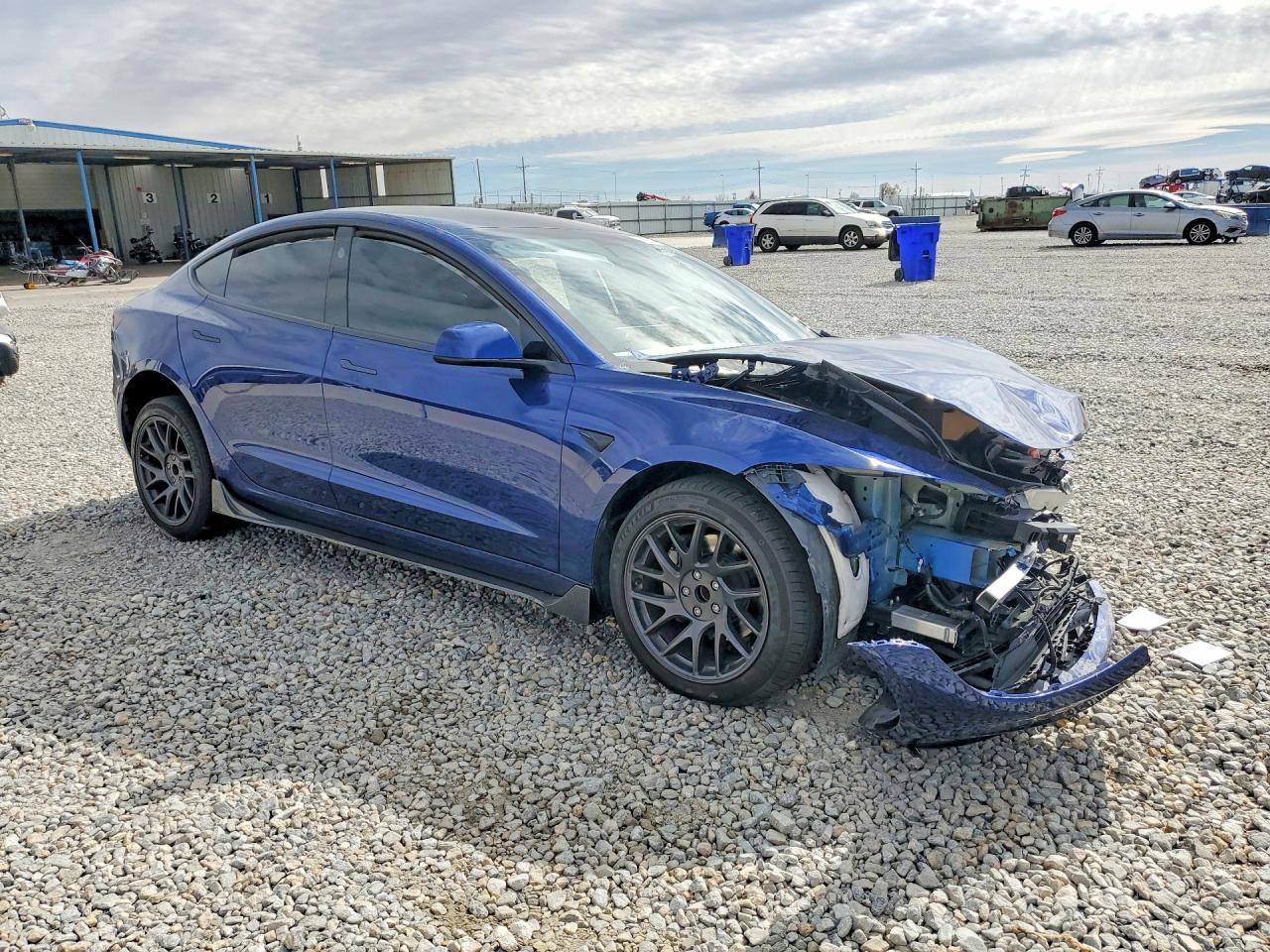 2026 TESLA MODEL 3