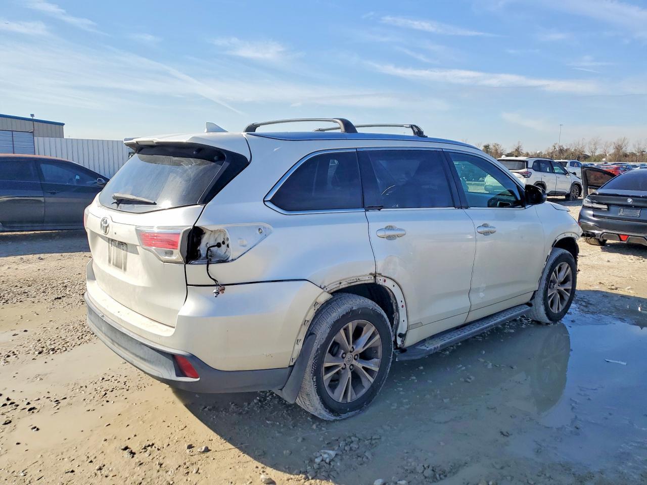 2015 TOYOTA HIGHLANDER