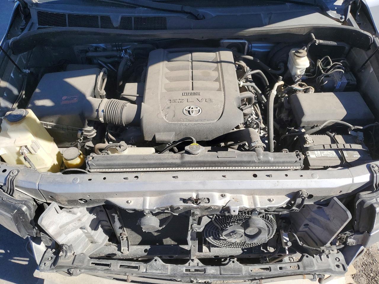 2013 TOYOTA Sequoia