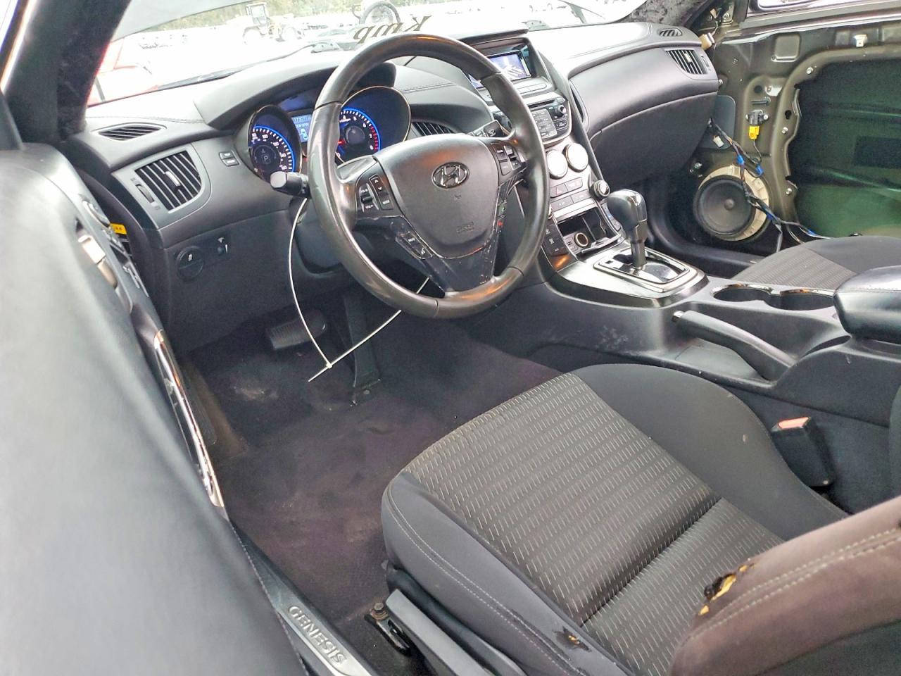 2013 HYUNDAI GENESIS