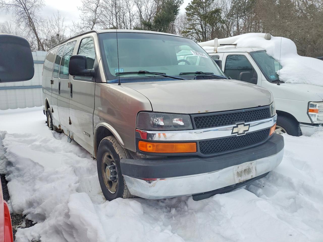 2004 CHEVROLET EXPRESS 2500