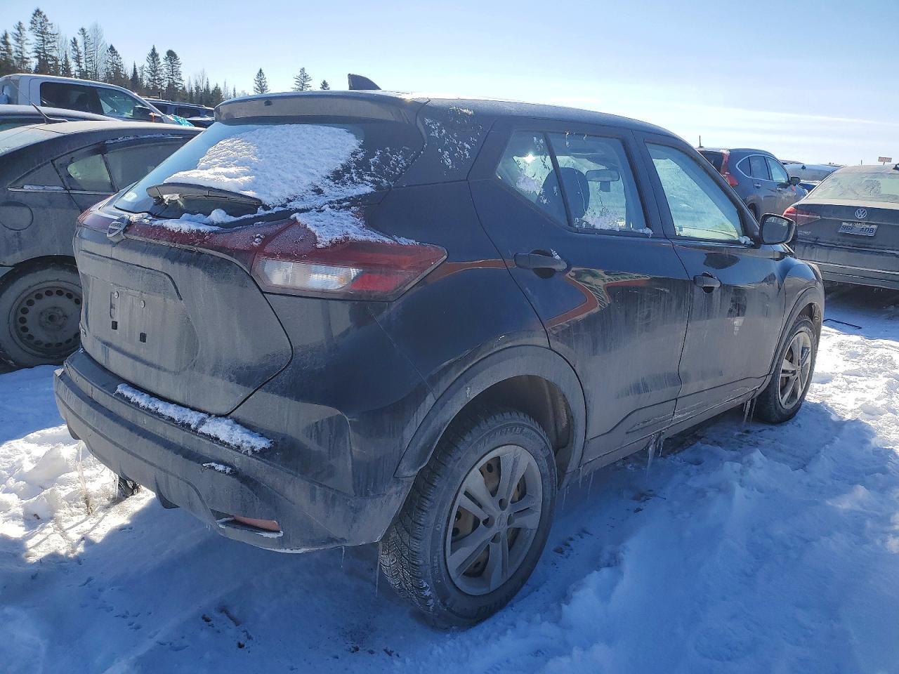 2021 NISSAN KICKS