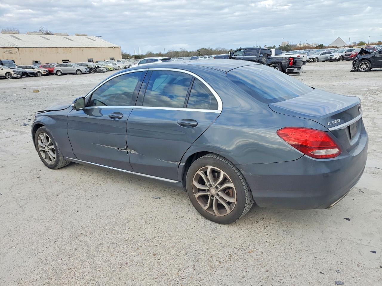2015 MERCEDES-BENZ C-CLASS