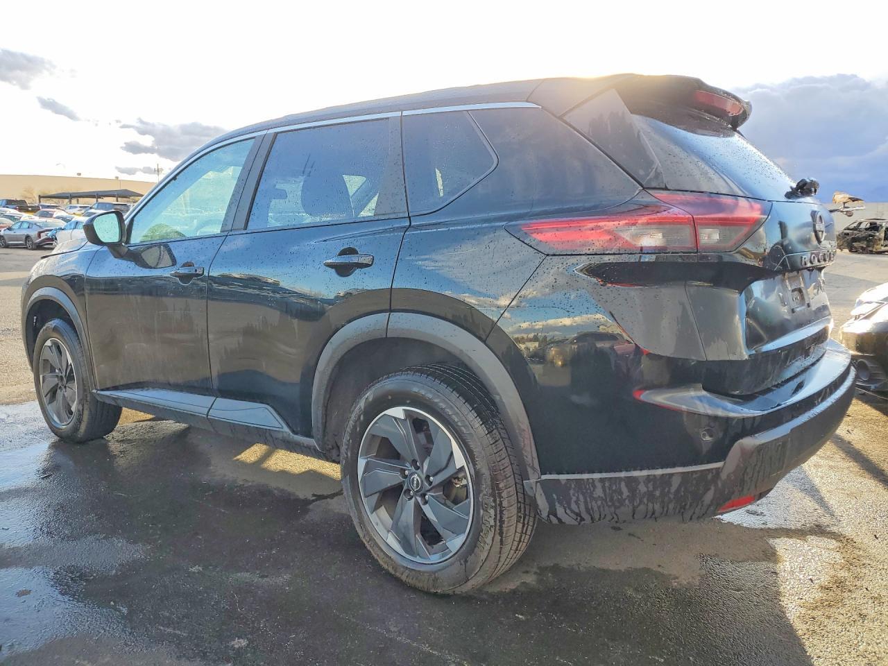 2025 NISSAN ROGUE