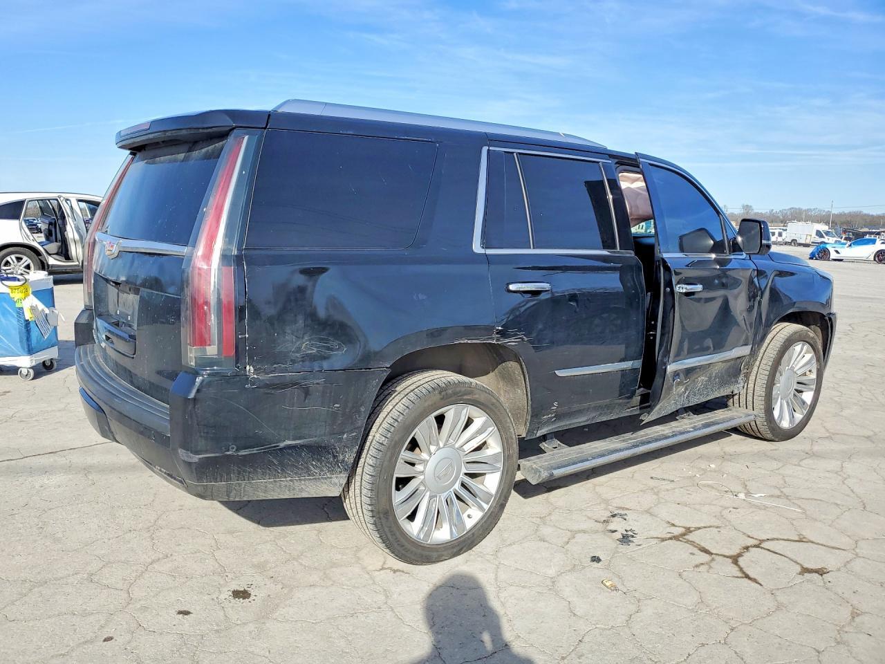 2019 CADILLAC ESCALADE
