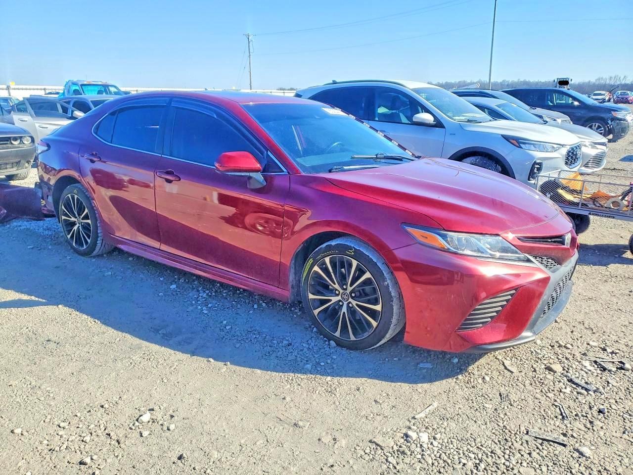 2018 TOYOTA CAMRY