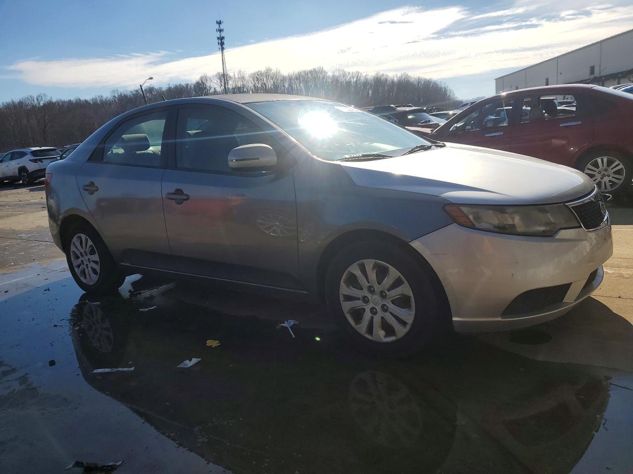 2011 KIA FORTE