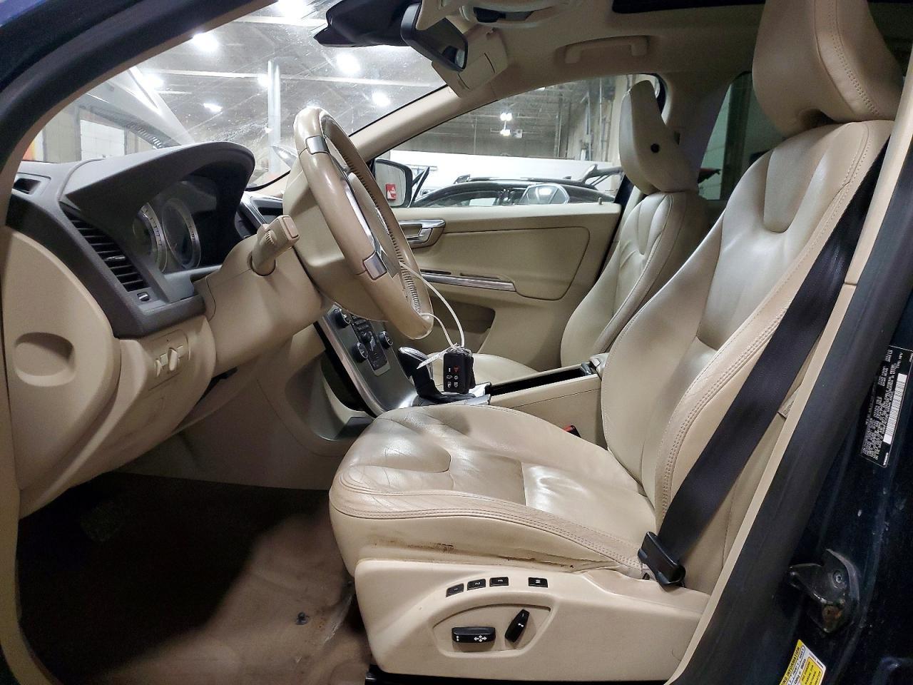 2013 VOLVO XC60