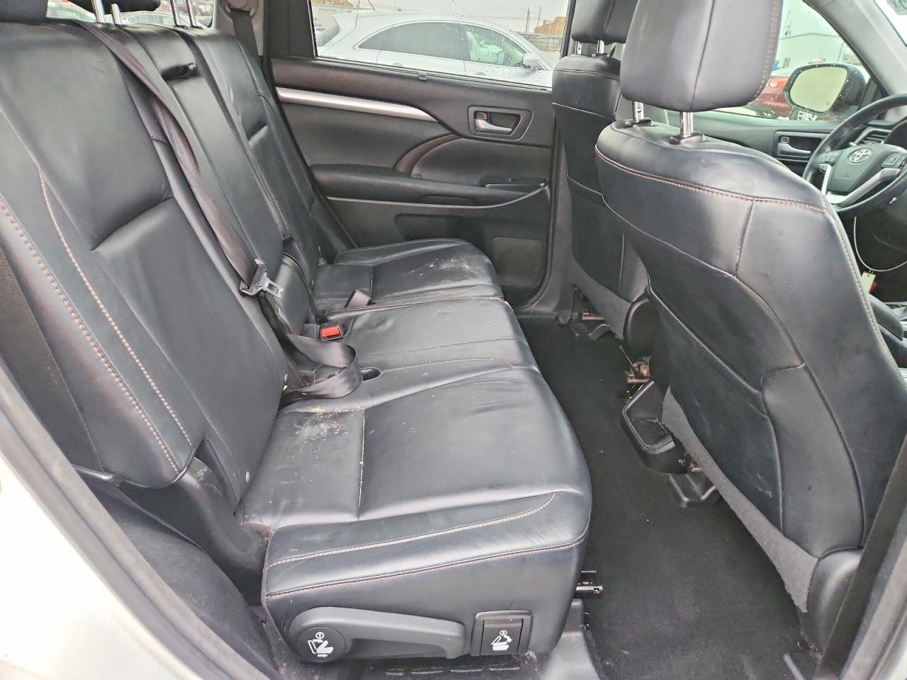 2015 TOYOTA HIGHLANDER