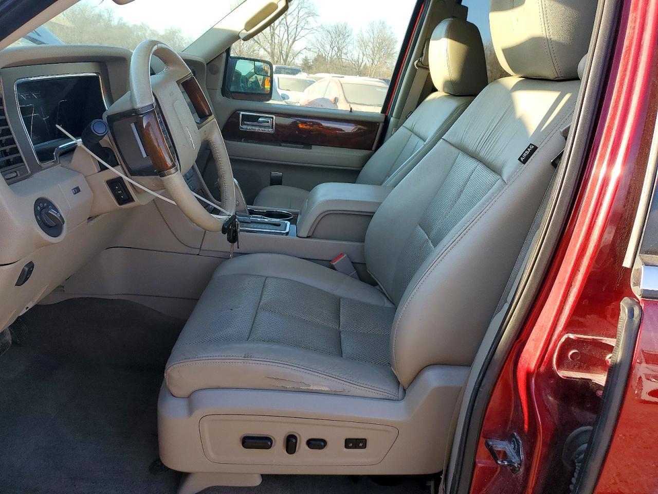 2013 LINCOLN Navigator