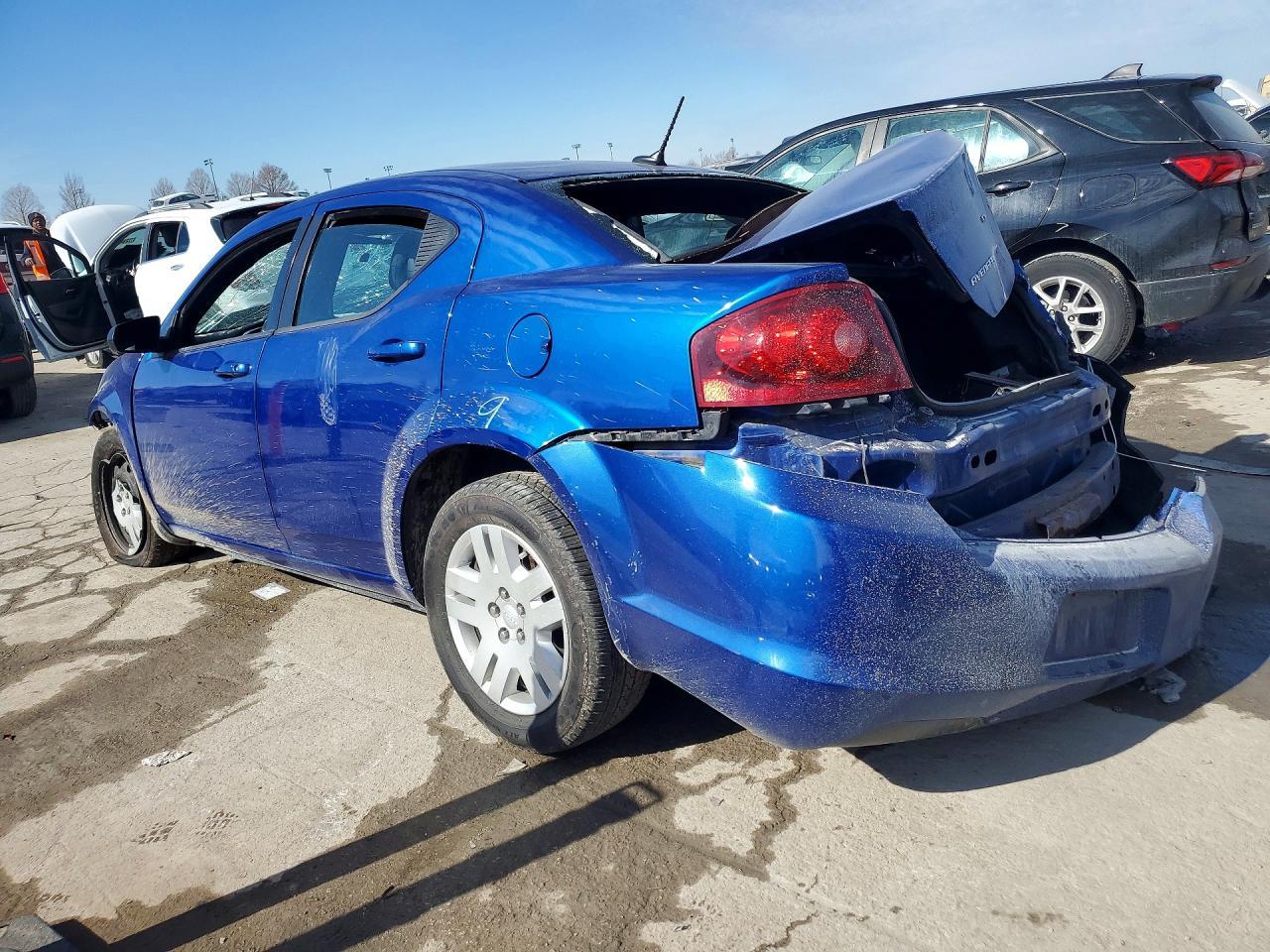 2013 DODGE Avenger