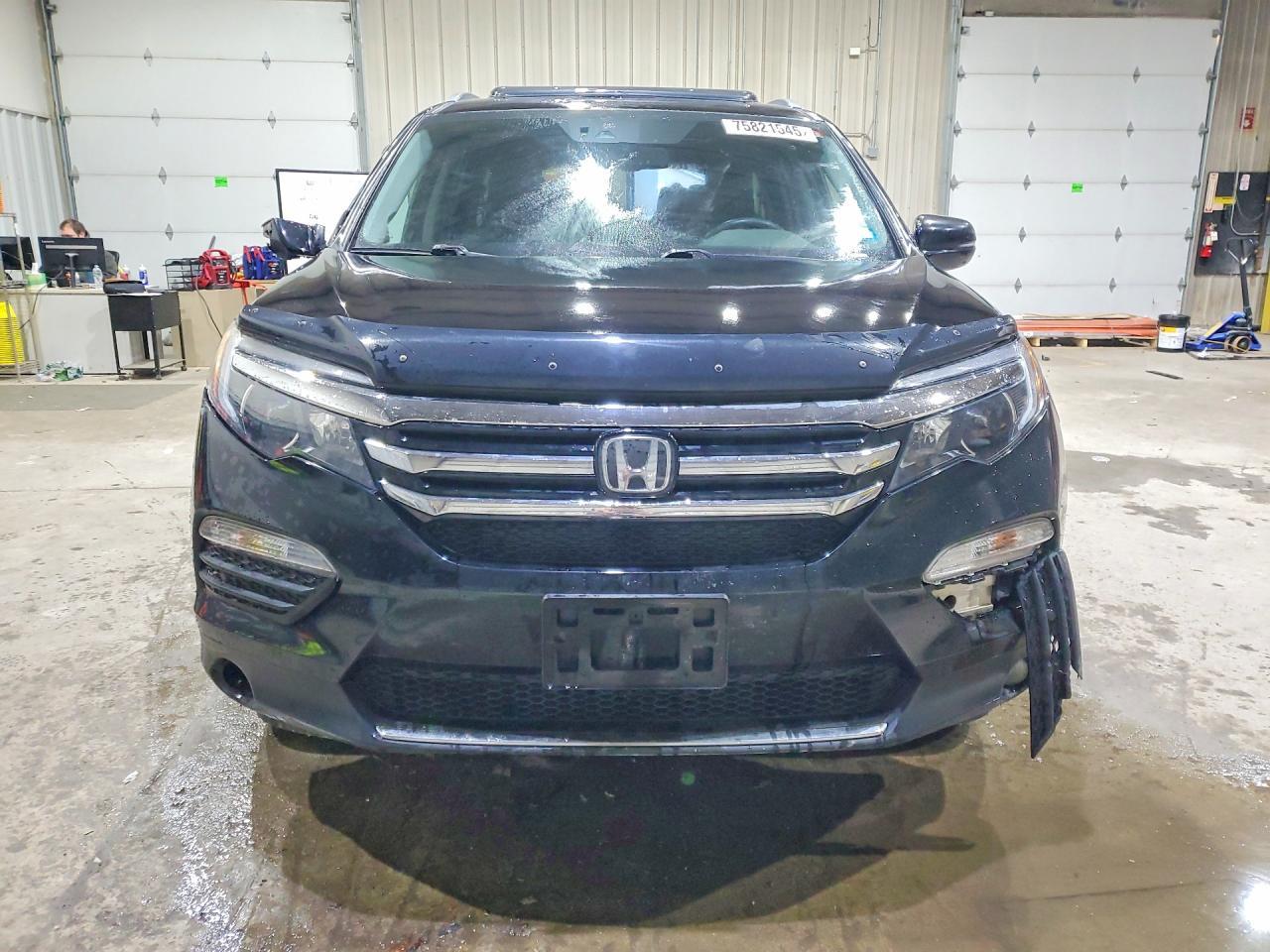 2017 HONDA PILOT